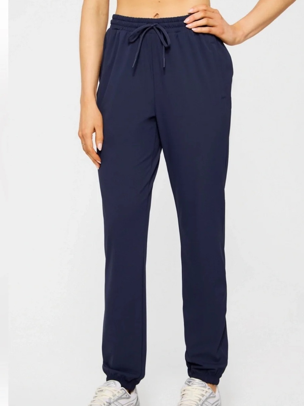 Fabletics Women's All Day Jogger Mid Rise Sweat Wicking Zip Pockets Deep Navy